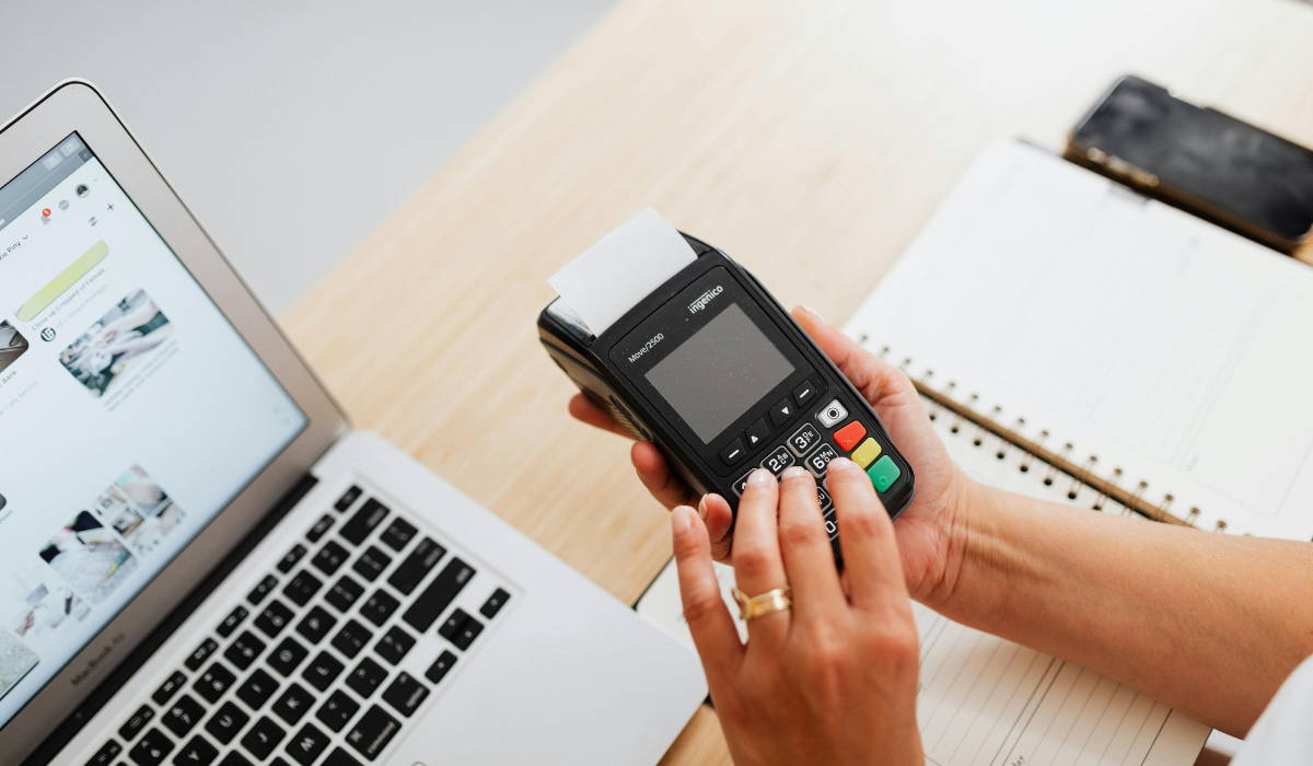 payment gateway speed, website conversion rate, Authorize.Net, PayPal, Stripe, e-commerce payment optimization